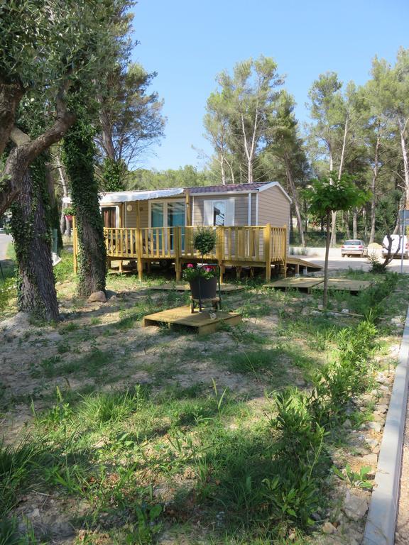 Camping Aux Portes De Cassis Roquefort-la-Bedoule Exterior photo
