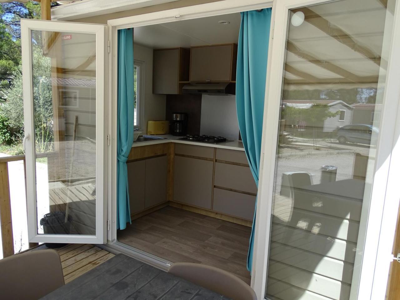 Camping Aux Portes De Cassis Roquefort-la-Bedoule Exterior photo